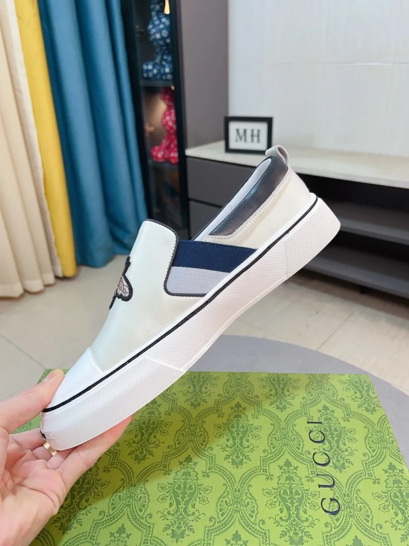 Men's shoes 💰458🌹🌹GUCCI [Gucci] New high-end brand of men's shoes, the latest fashionable casual men's shoes, trendy and versatile, relaxed and sporty style, uppers imported from Italy, first-layer cowhide, genuine leather lining, and ultra-fine workmanship. Original personalized fashionable rubber wear-resistant outsole, light and comfortable on the foot, size 38-44